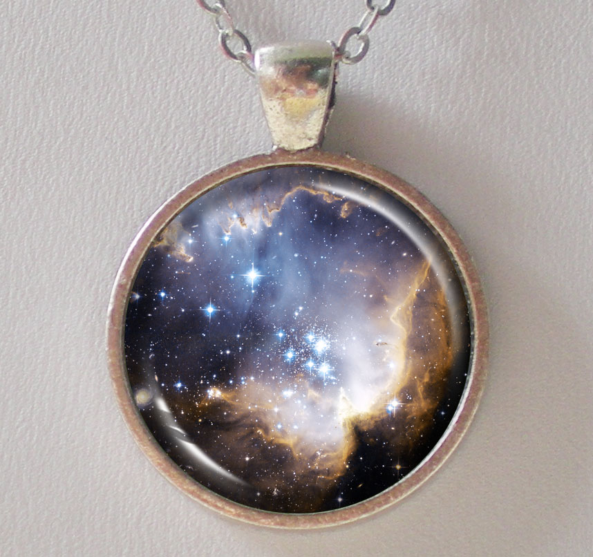 Cosmic Necklace -star Cluster Ngc 602 In Small Magellanic Cloud- Galaxy Series